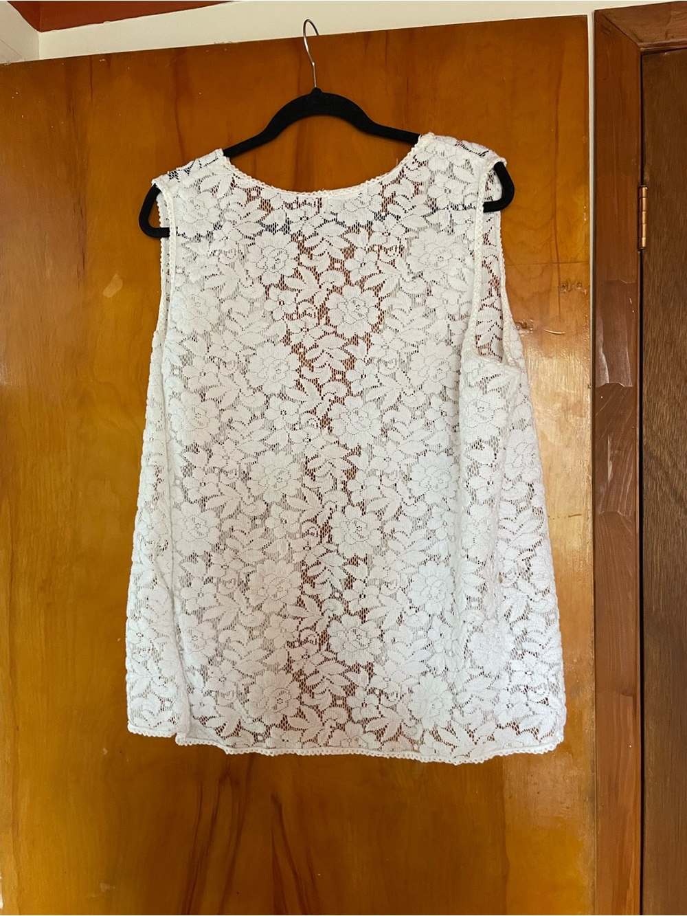 White Lace Tie-Front No-Sleeve Vest - Picture 2 of 2